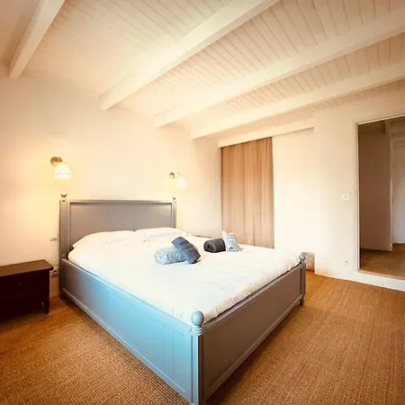Avec Piscine-jardin-wifi Ferienhaus Canet (Aude)
