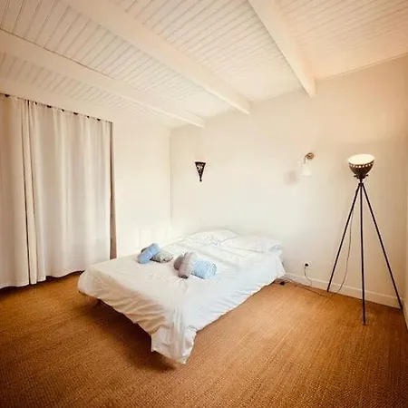Avec Piscine-jardin-wifi * Canet (Aude)