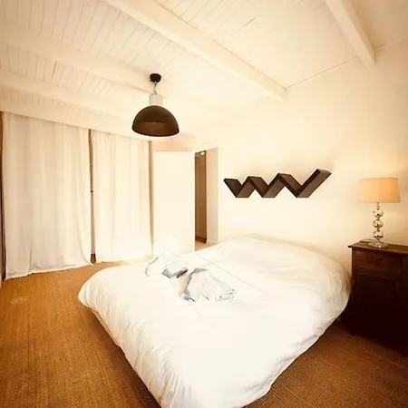 Avec Piscine-jardin-wifi Ferienhaus Canet (Aude)