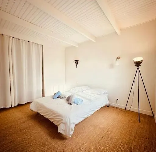 Avec Piscine-jardin-wifi * Canet (Aude)