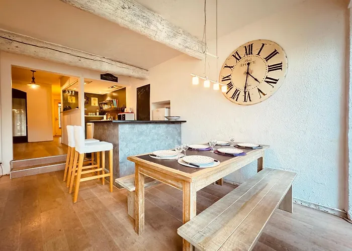 Avec Piscine-jardin-wifi Hébergement de vacances